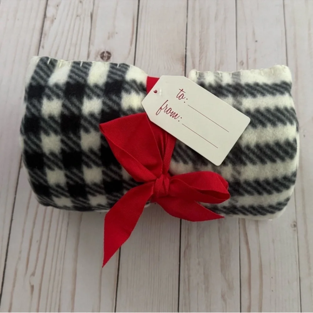 Throw blanket NWT
